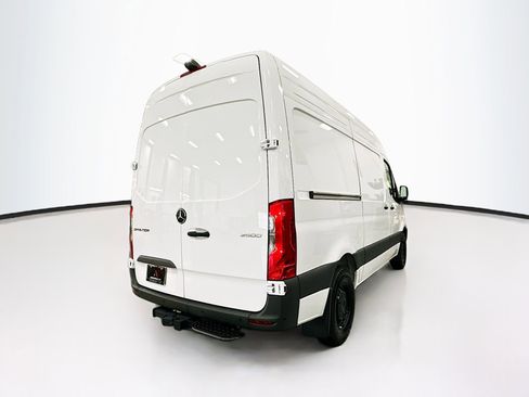 Used 2026 Mercedes-Benz Sprinter 2500 image 8