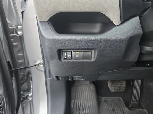 Used 2024 Toyota RAV4 XLE image 35