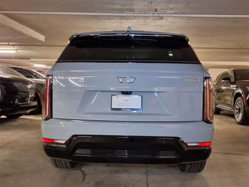 New 2026 Cadillac Escalade IQ Sport 1 w/ LPO, Floor Liner Package AWD/4WD image 9