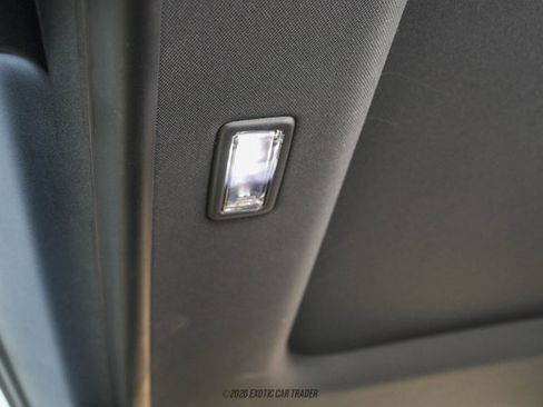 Used 2023 Land Rover Defender 90 X-Dynamic SE image 62