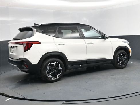 New 2026 Kia Seltos S image 7