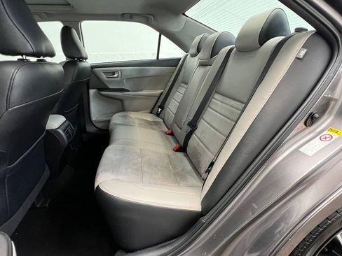 Used 2015 Toyota Camry XSE w/ Moonroof Package FWD image 10