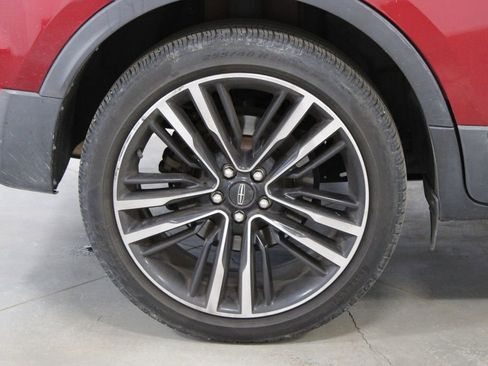 Used 2018 Lincoln MKC Reserve w/ Lincoln MKC Climate Package image 12