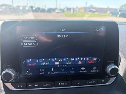 Used 2024 Nissan Sentra SV FWD image 15