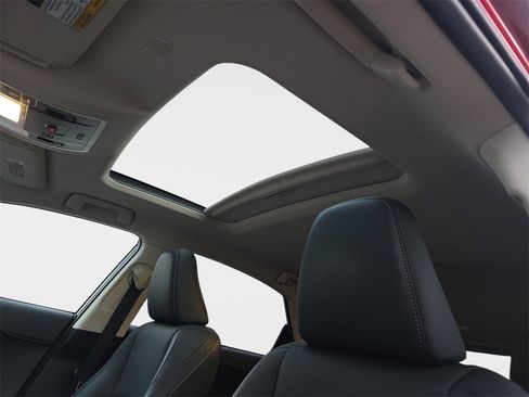 Used 2018 Lexus NX 300h AWD image 35