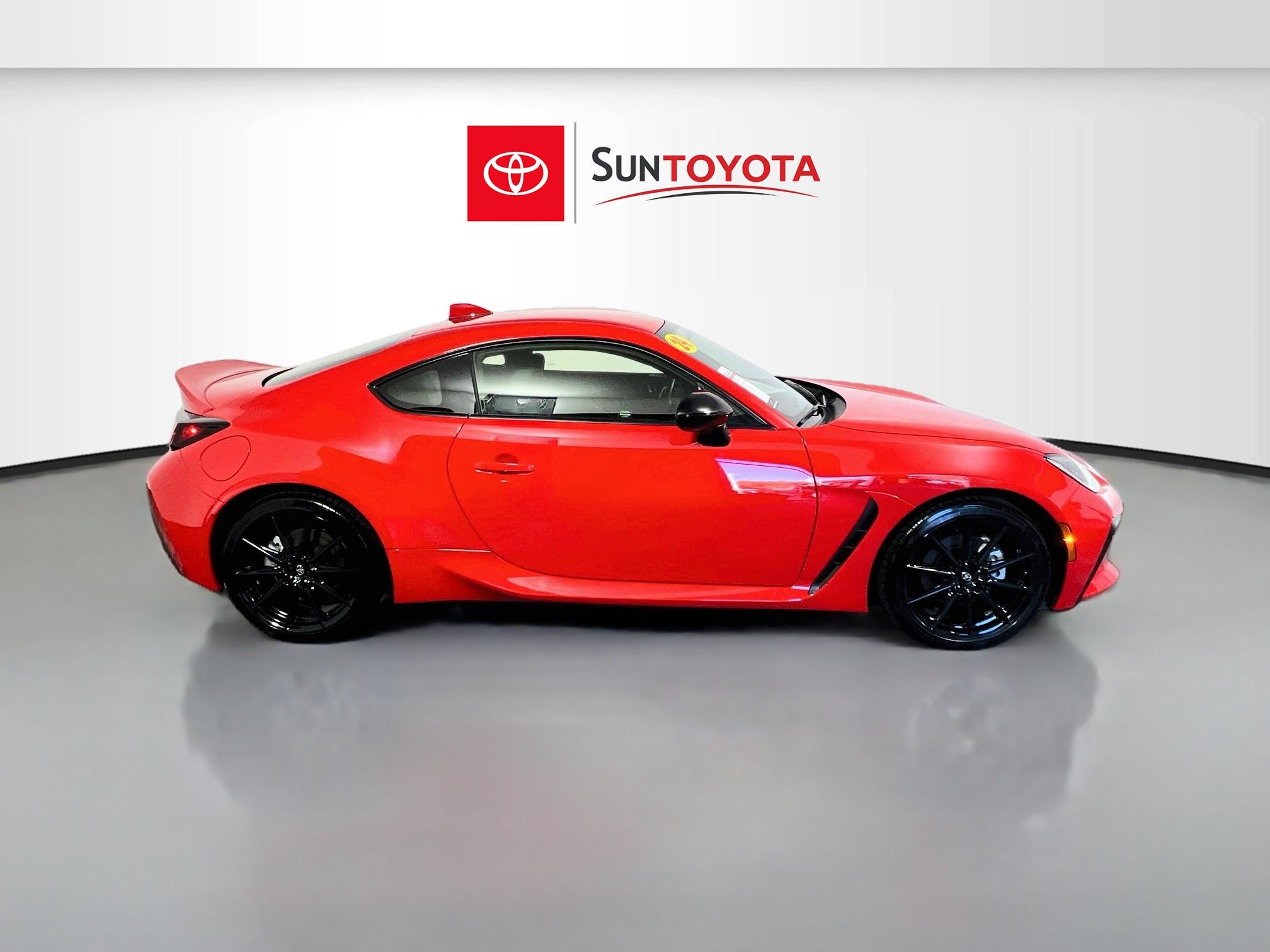 Used 2024 Toyota GR86 Premium RWD image 2