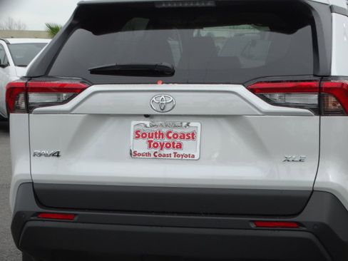 New 2025 Toyota RAV4 XLE Premium image 7