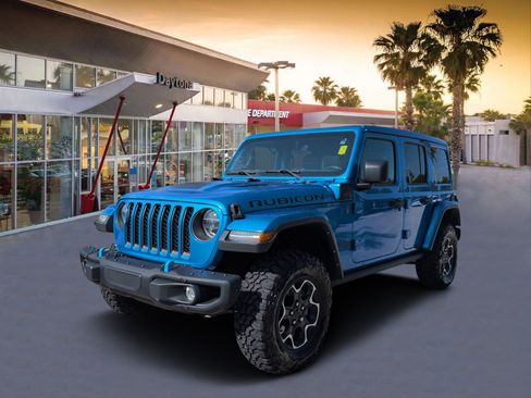 Used 2022 Jeep Wrangler Unlimited Rubicon 4xe w/ Steel Bumper Group AWD/4WD image 7