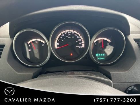 Used 2010 Dodge Grand Caravan SE w/ Climate Group FWD image 12