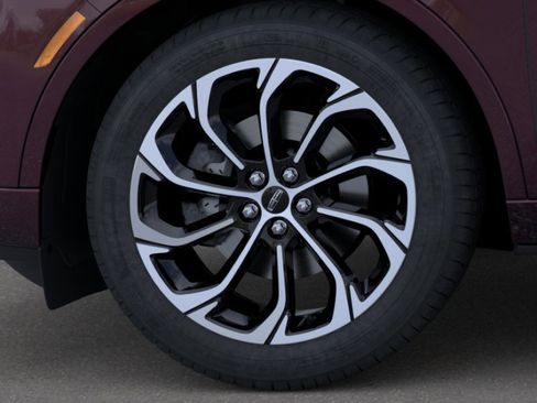 New 2024 Lincoln Nautilus Reserve w/ Equipment Group 202A AWD/4WD image 19