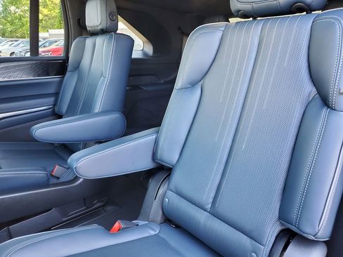 Used 2025 Cadillac Escalade IQ Sport 2 AWD/4WD image 36