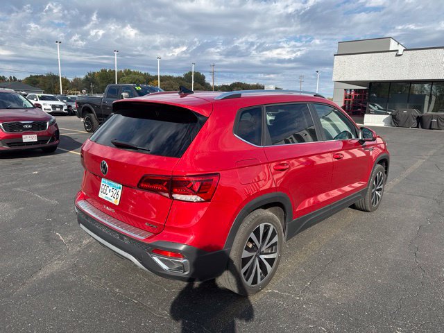 Used 2022 Volkswagen Taos SE AWD/4WD image 11
