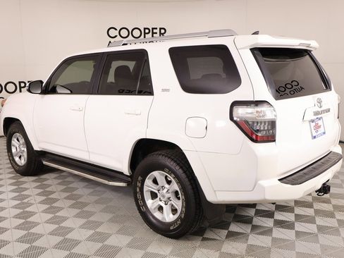 Used 2015 Toyota 4Runner SR5 image 24