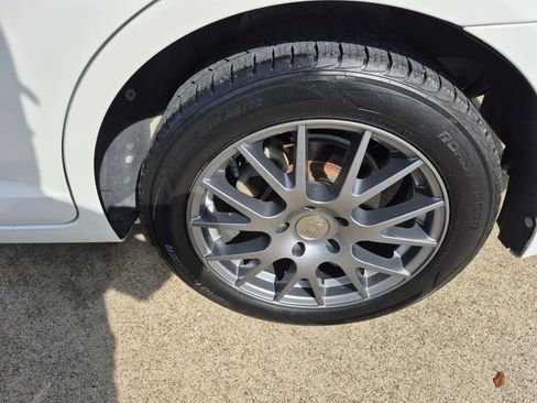 Used 2012 Ford Fusion SE FWD image 9