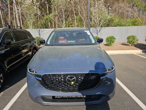 Used 2023 MAZDA CX-5 Carbon Edition image 2