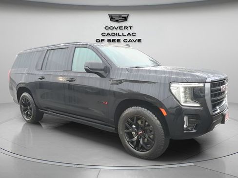 Used 2022 GMC Yukon XL AT4 image 1
