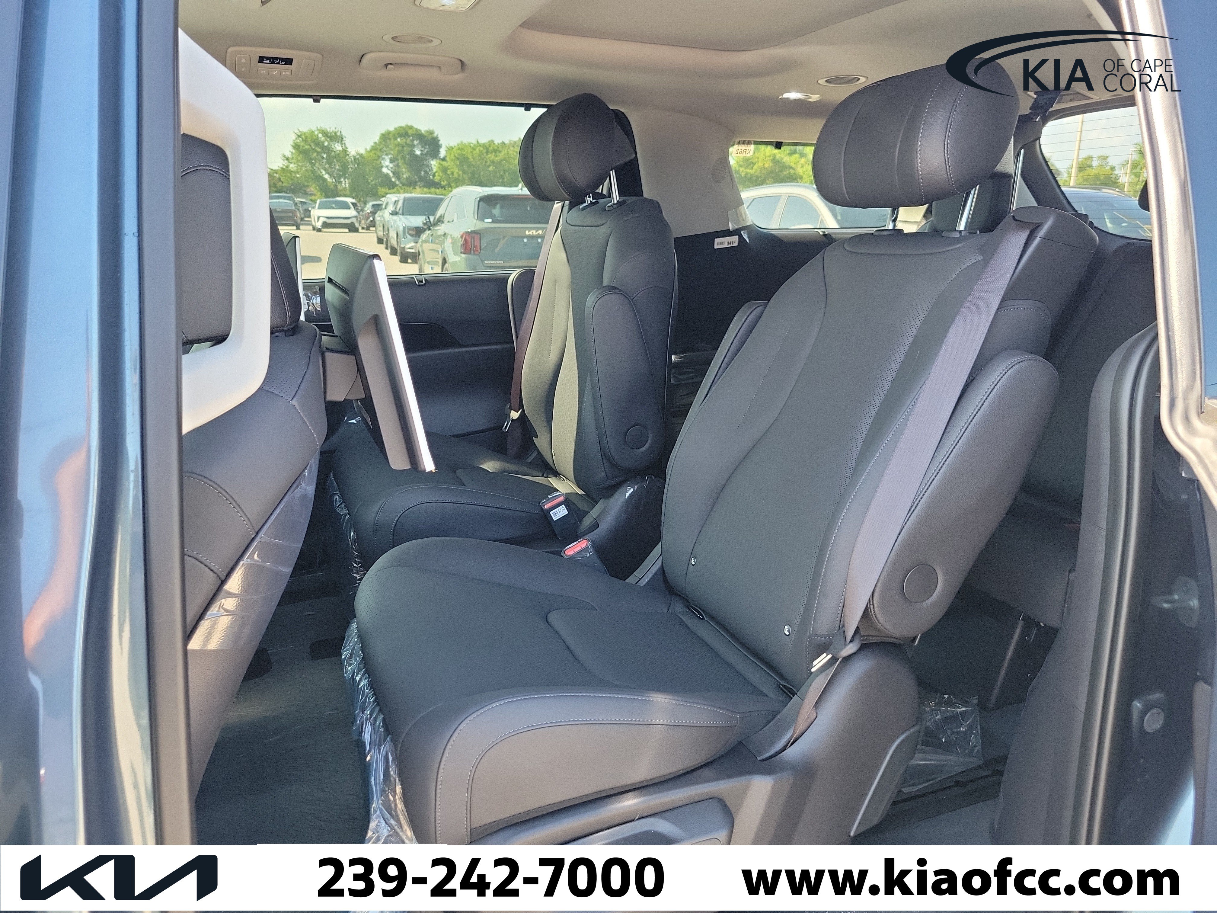 New 2027 Kia Carnival SX Prestige FWD image 13