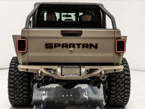 Used 2025 Jeep Gladiator Sport image 7