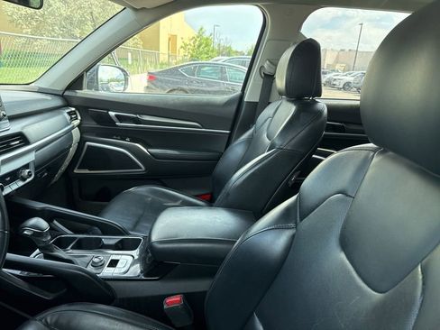 Used 2020 Kia Telluride LX AWD/4WD image 3