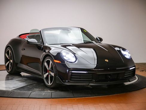 Certified 2022 Porsche 911 Carrera 4S AWD/4WD image 10