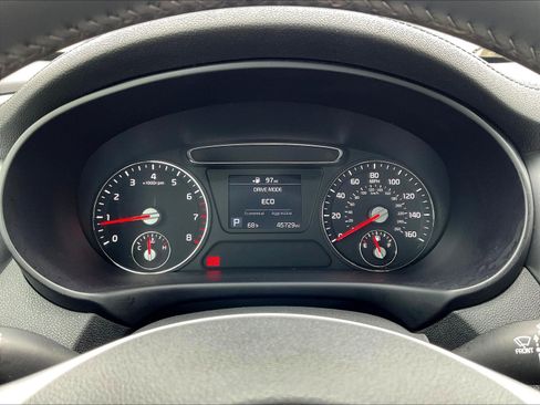Used 2020 Kia Sorento S FWD image 13