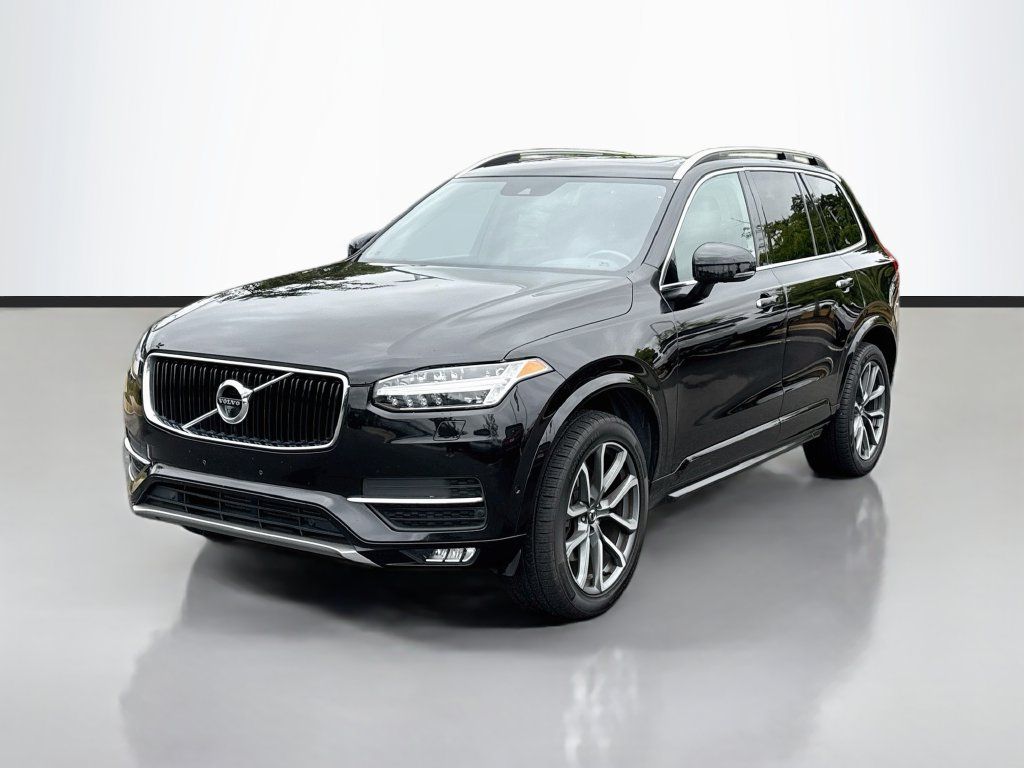 Used 2017 Volvo XC90 T6 Momentum w/ Vision Package AWD/4WD image 3