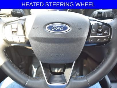 Used 2022 Ford Escape SE w/ SE Sport Appearance Package