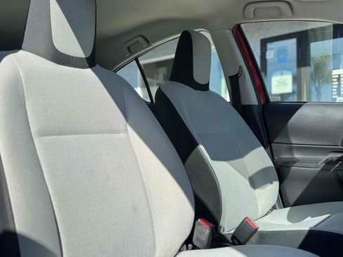 Used 2016 Toyota Prius C One image 16