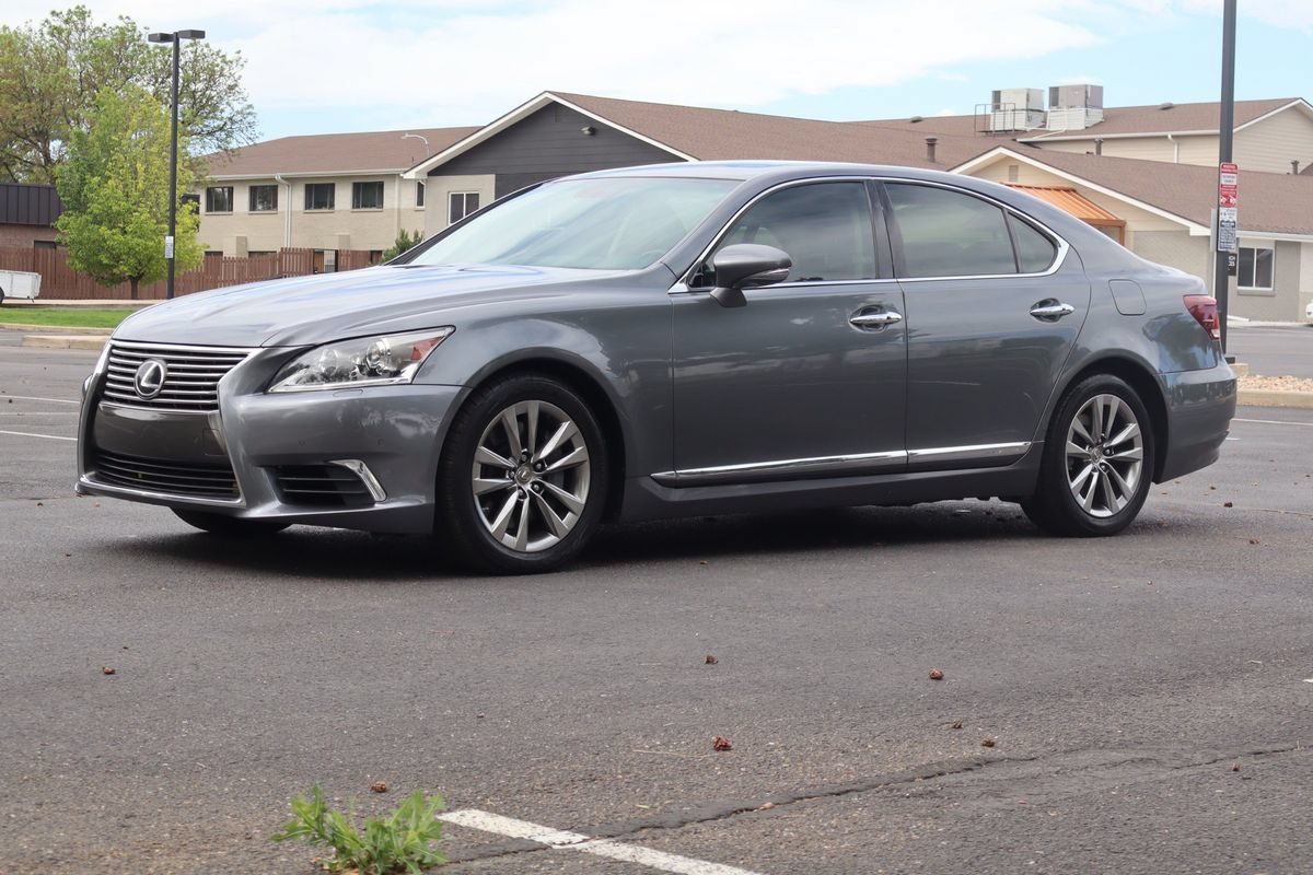 Used 2014 Lexus LS 460 AWD w/ Comfort Package image 11
