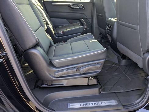 New 2026 Chevrolet Suburban Premier AWD/4WD image 41