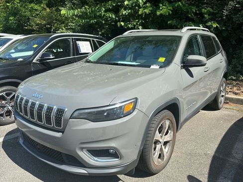 Used 2021 Jeep Cherokee Limited FWD image 3