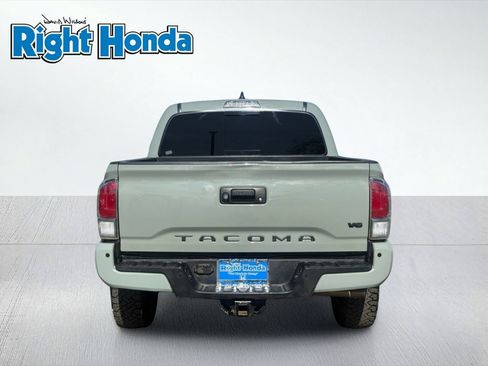 Used 2023 Toyota Tacoma TRD Off-Road w/ Advanced Technology Package AWD/4WD image 7