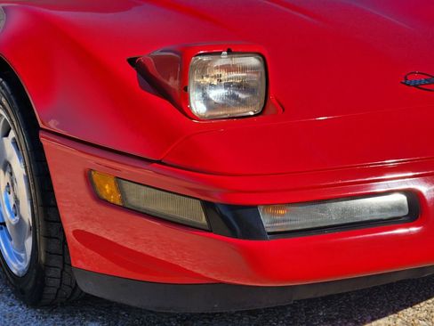 Used 1994 Chevrolet Corvette Base image 10