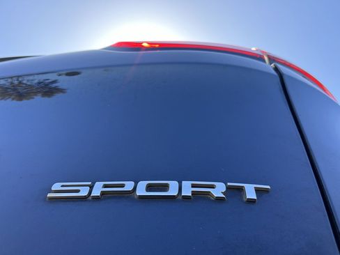 Used 2016 Jeep Cherokee Sport image 8