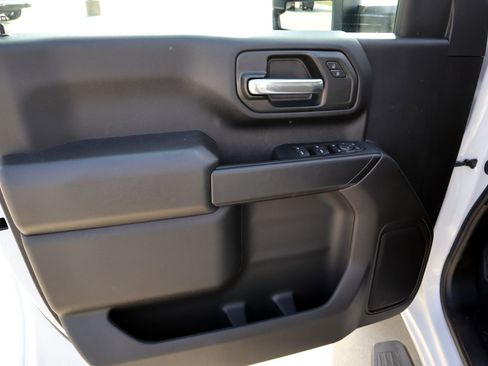 New 2026 Chevrolet Silverado 2500 Custom w/ Custom Value Package image 9