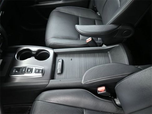 Used 2021 Honda Pilot Special Edition image 4