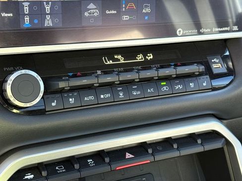 Used 2023 Toyota Sequoia Platinum AWD/4WD image 29