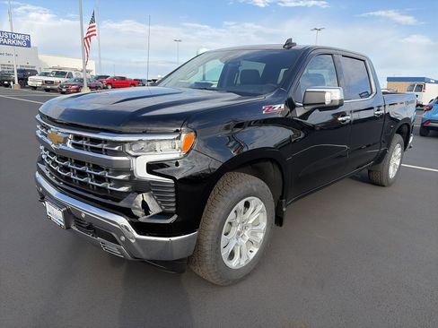 New 2026 Chevrolet Silverado 1500 LTZ w/ LTZ Premium Package image 12