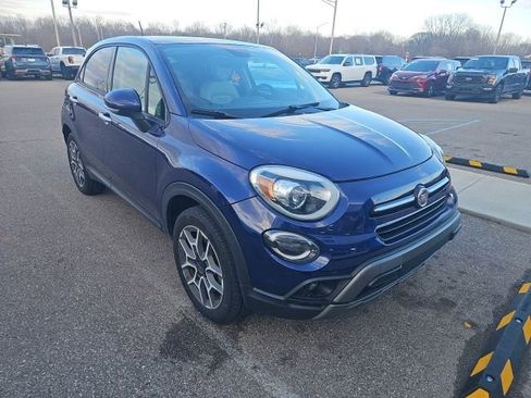 Used 2019 FIAT 500X Trekking w/ Premium Group image 2