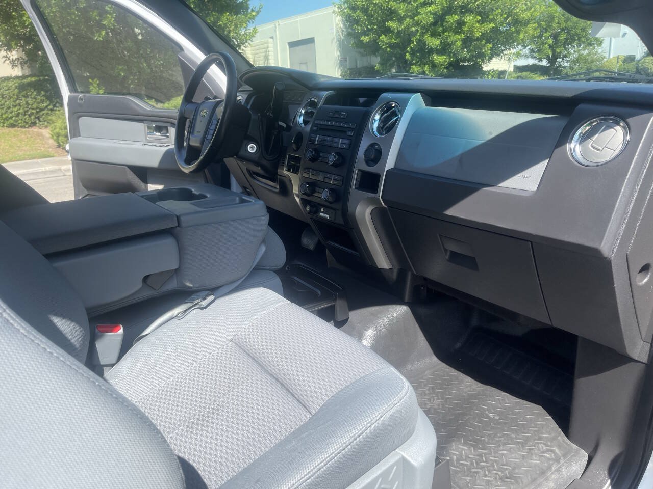 Used 2011 Ford F150 XLT w/ XLT Convenience Pkg RWD image 14