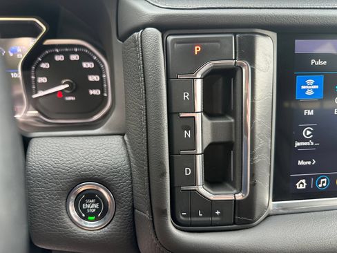 Used 2021 GMC Yukon Denali w/ Denali Premium Package AWD/4WD image 22