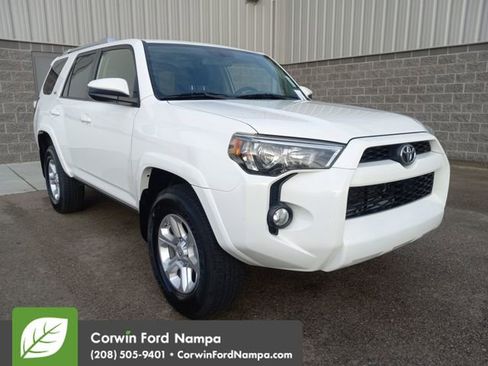 Used 2017 Toyota 4Runner SR5 image 1