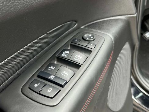 Used 2025 Dodge Durango R/T AWD/4WD image 32