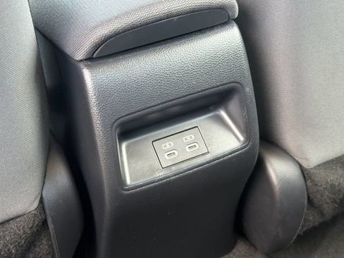 Used 2024 Toyota Corolla LE FWD image 14