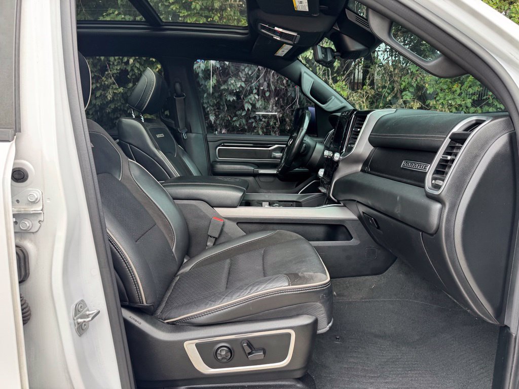 Used 2021 RAM 1500 Laramie AWD/4WD image 9