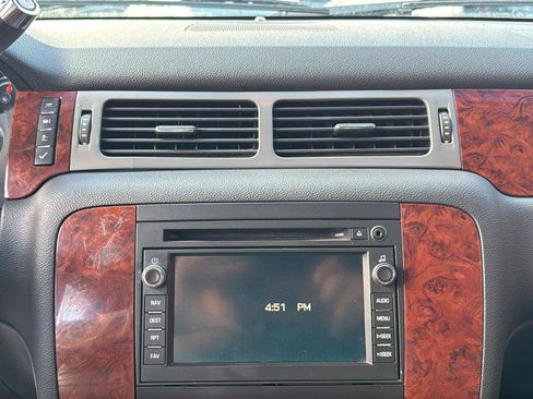 Used 2011 Chevrolet Tahoe LTZ RWD image 16