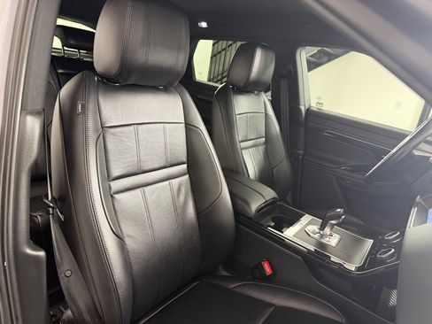 Used 2021 Land Rover Range Rover Evoque S image 27