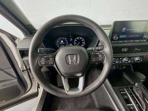 Certified 2023 Honda CR-V Sport image 11