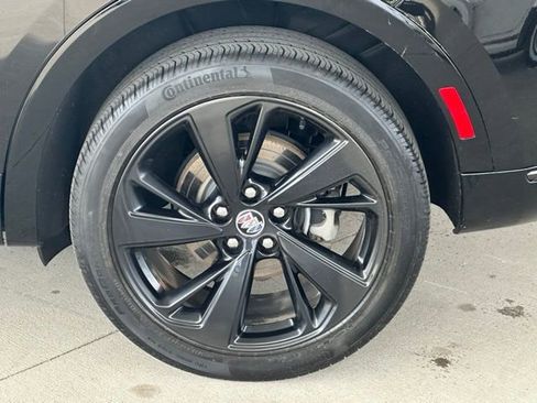 Used 2023 Buick Envision Essence w/ Sport Touring Package FWD image 15