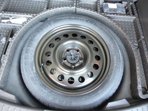 Used 2018 Ford Escape SEL image 37